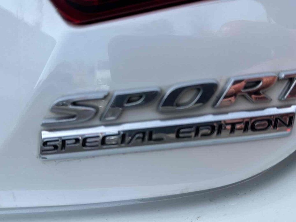 Used 2022 White Honda Sport Special Edition image 22