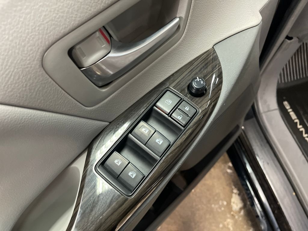 Certified Used 2017 Black Toyota XLE Premium image 15