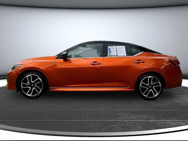 Used 2025 Blue Nissan SR image 4