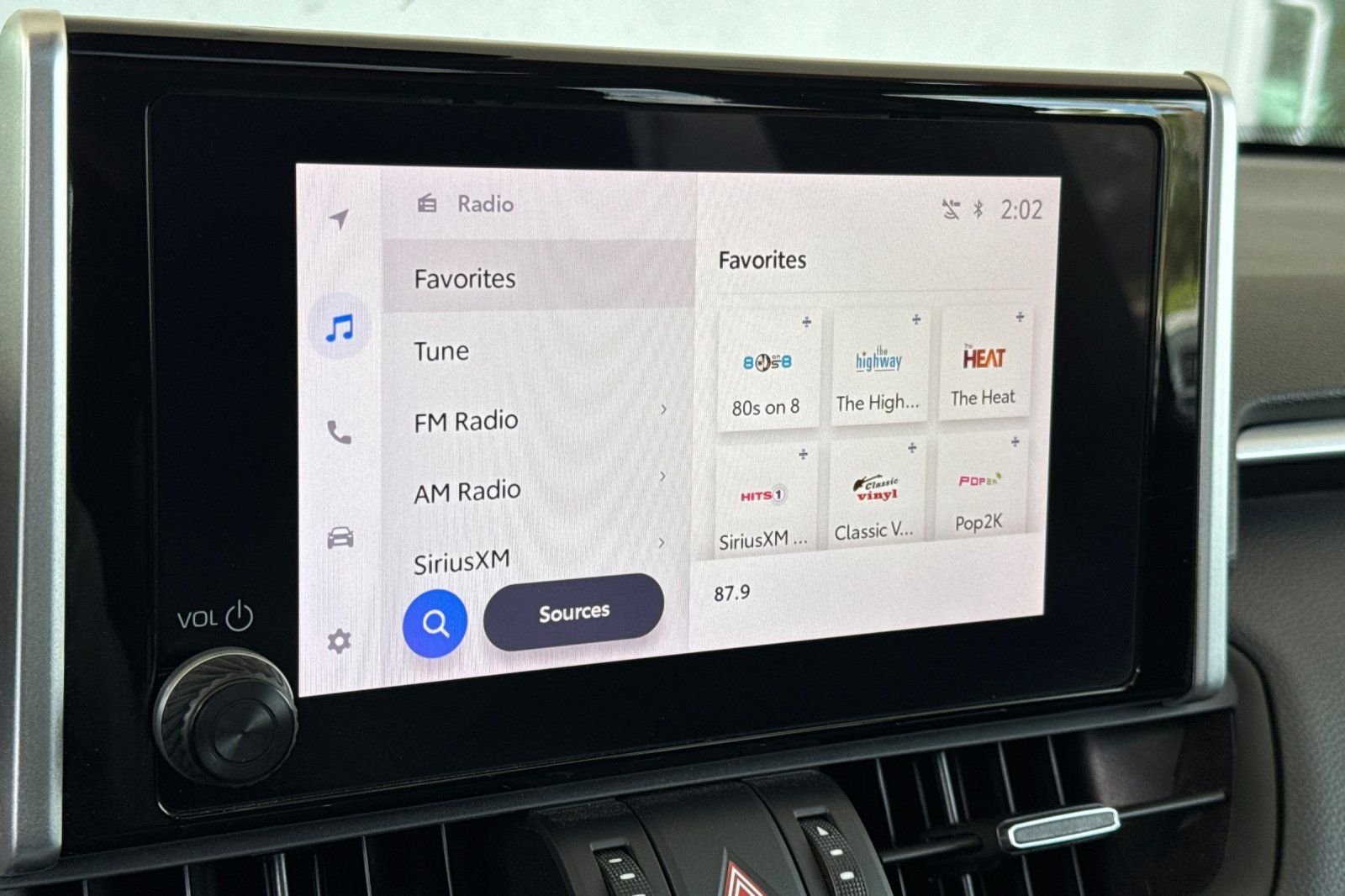 Certified Used 2023  Toyota XLE Premium image 25