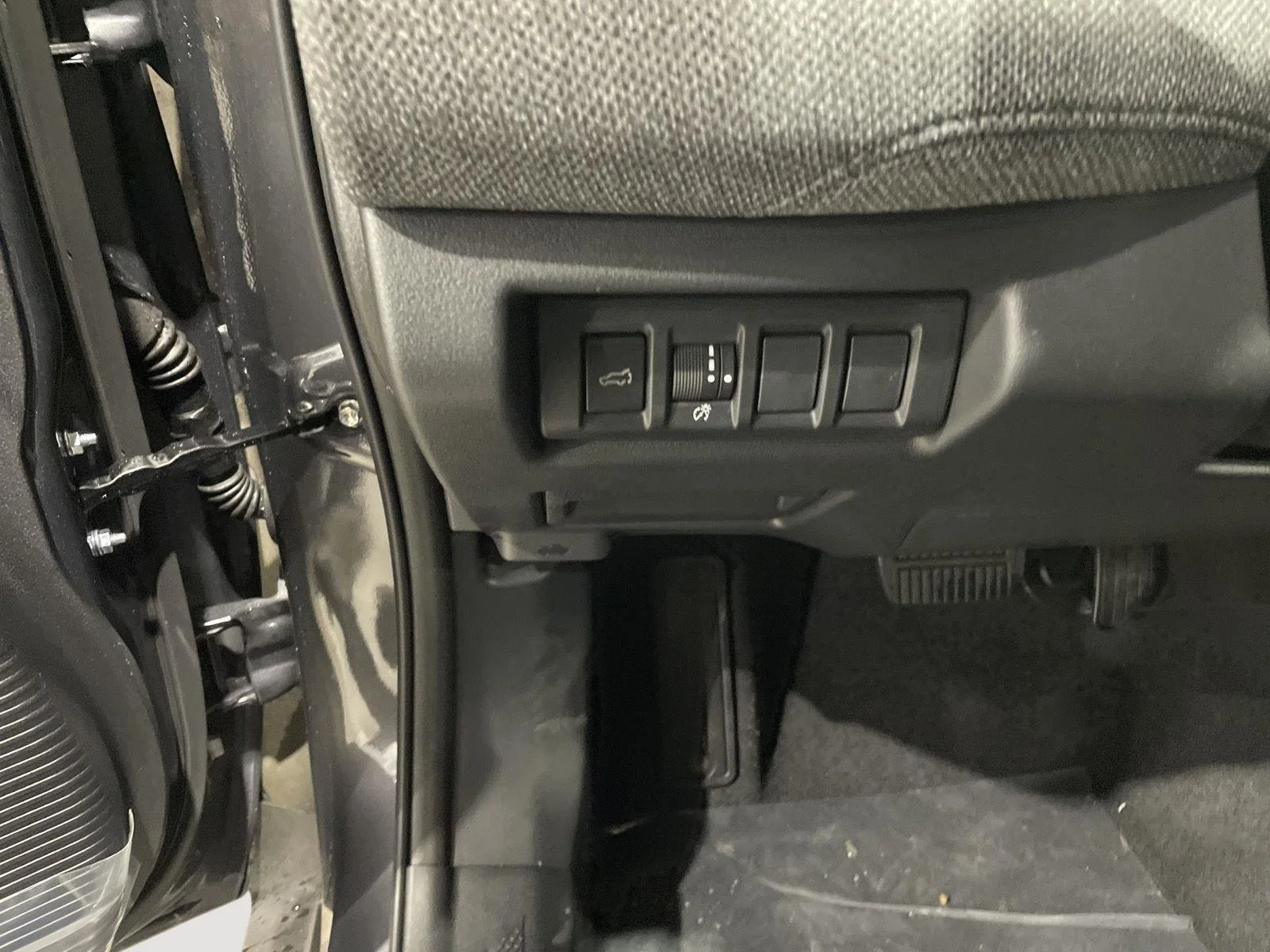 New 2026 Magnetite Gray Metallic Subaru Premium image 12