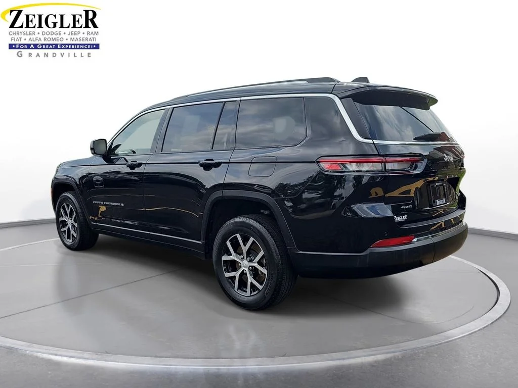 Used 2023 Black Jeep Limited image 7