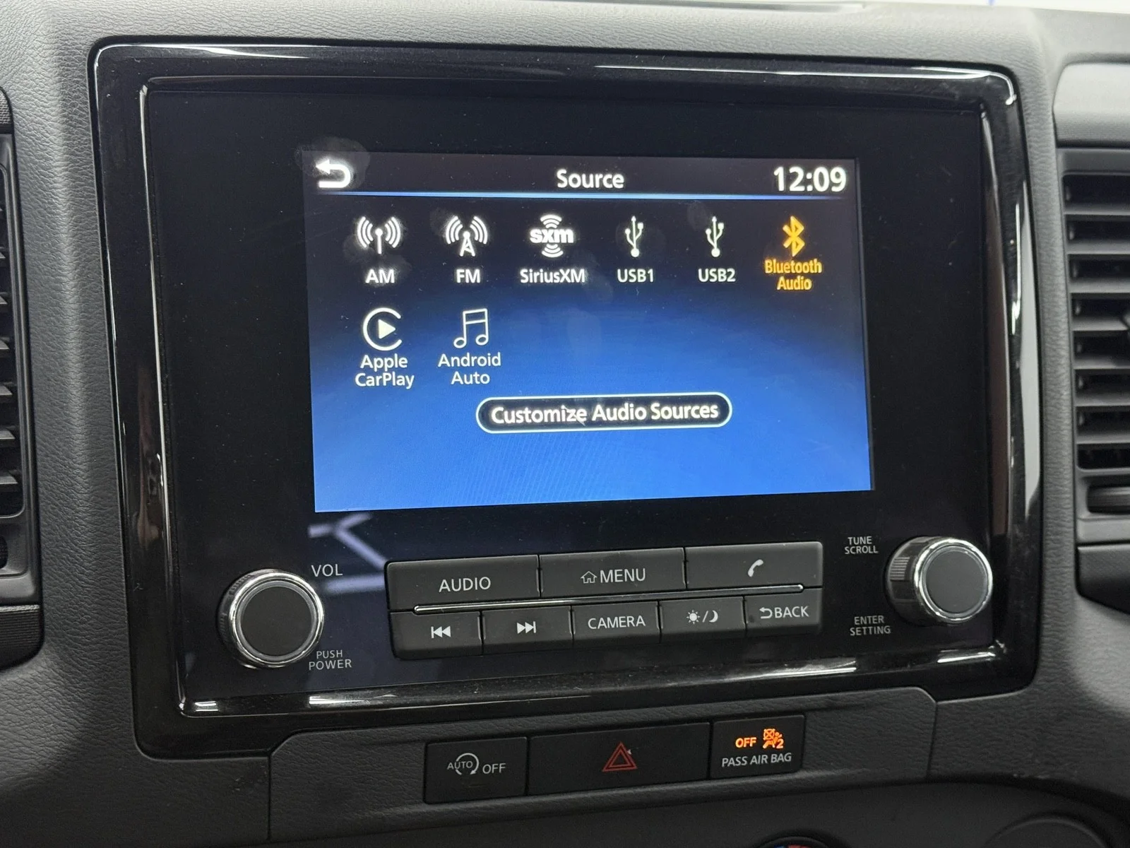 Used 2024 Glacier White Nissan S king cab 4x2 image 14