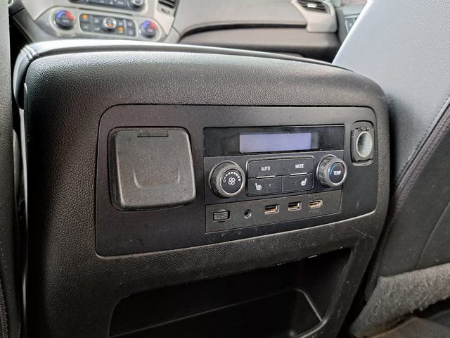 Used 2017 Silver GMC SLT image 22