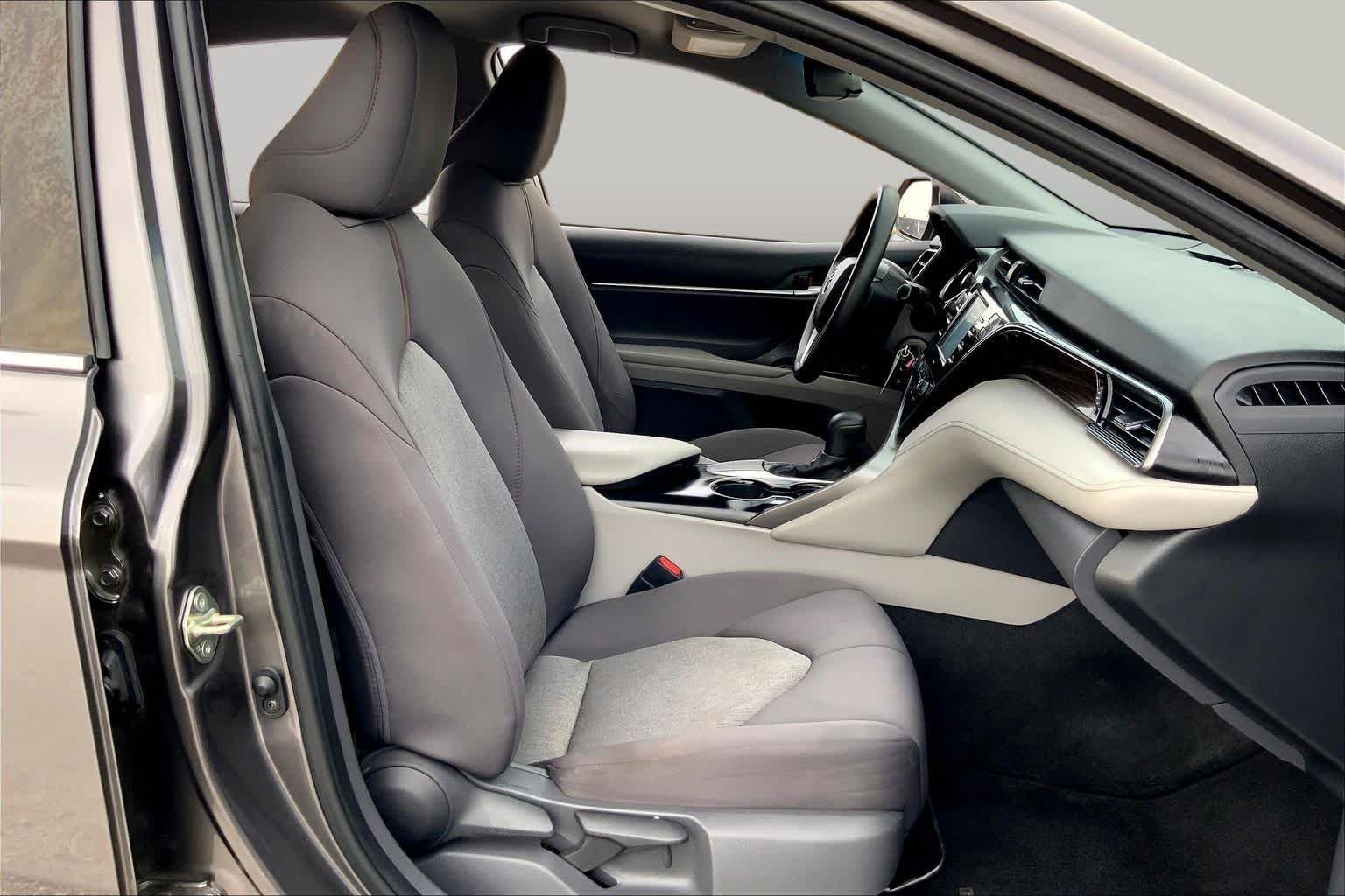 Used 2020 Predawn Gray Mica Toyota L image 9