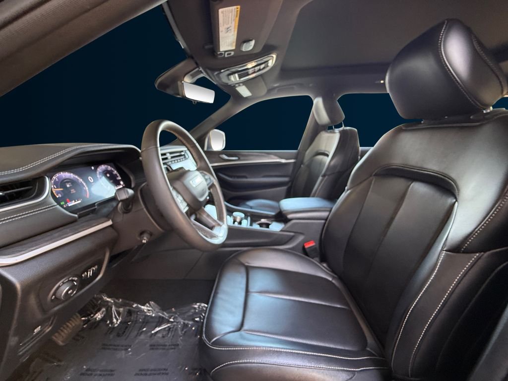 Used 2024 Black Jeep Limited image 10