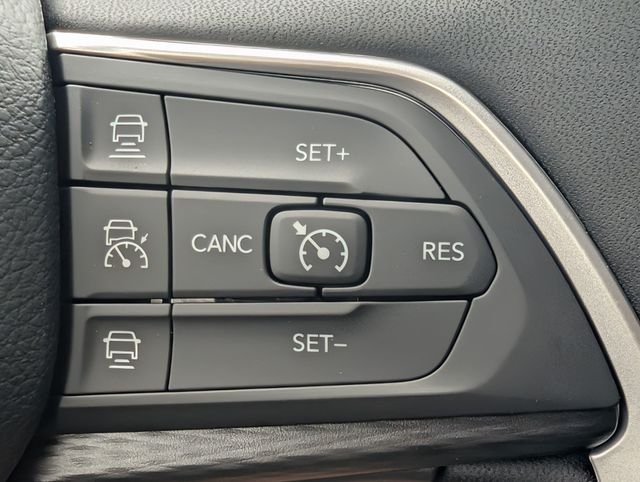 New 2026 Bright White Clearcoat Jeep Laredo image 19