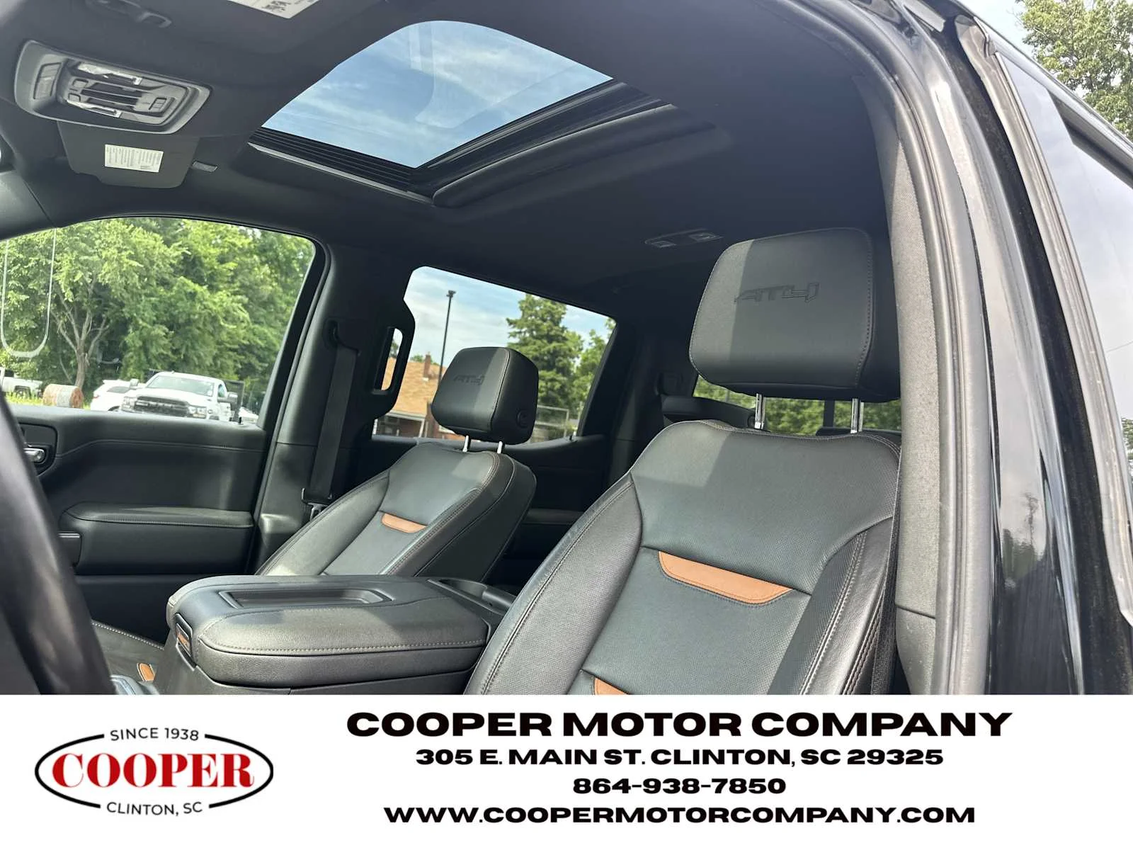 Used 2022 Onyx Black GMC AT4 image 28