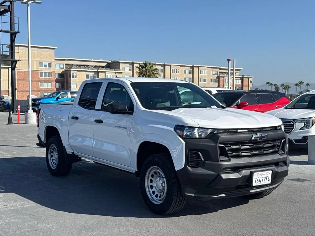 Used 2026 Summit White Chevrolet WT image 3