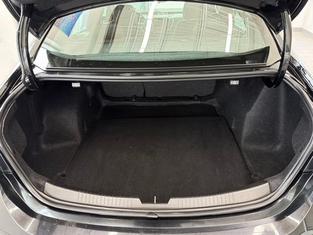 Used 2023  Chevrolet LT image 8