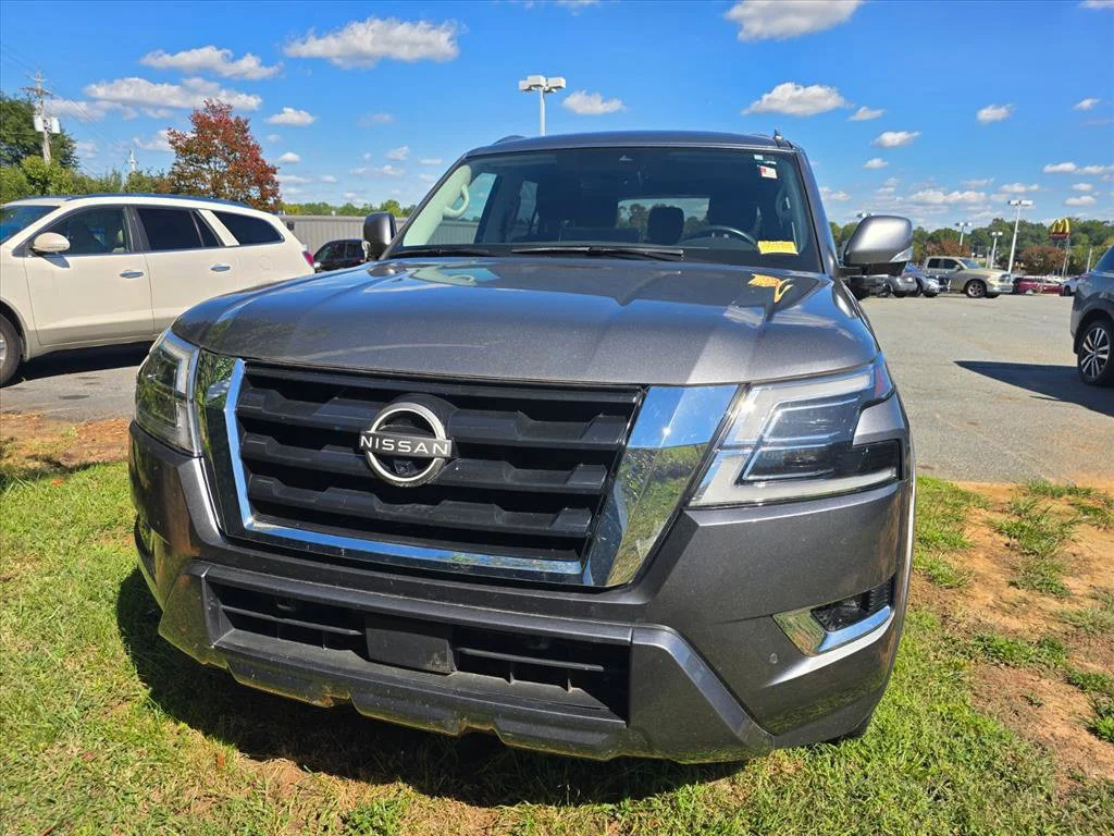 Used 2023 Gray Nissan SL image 10