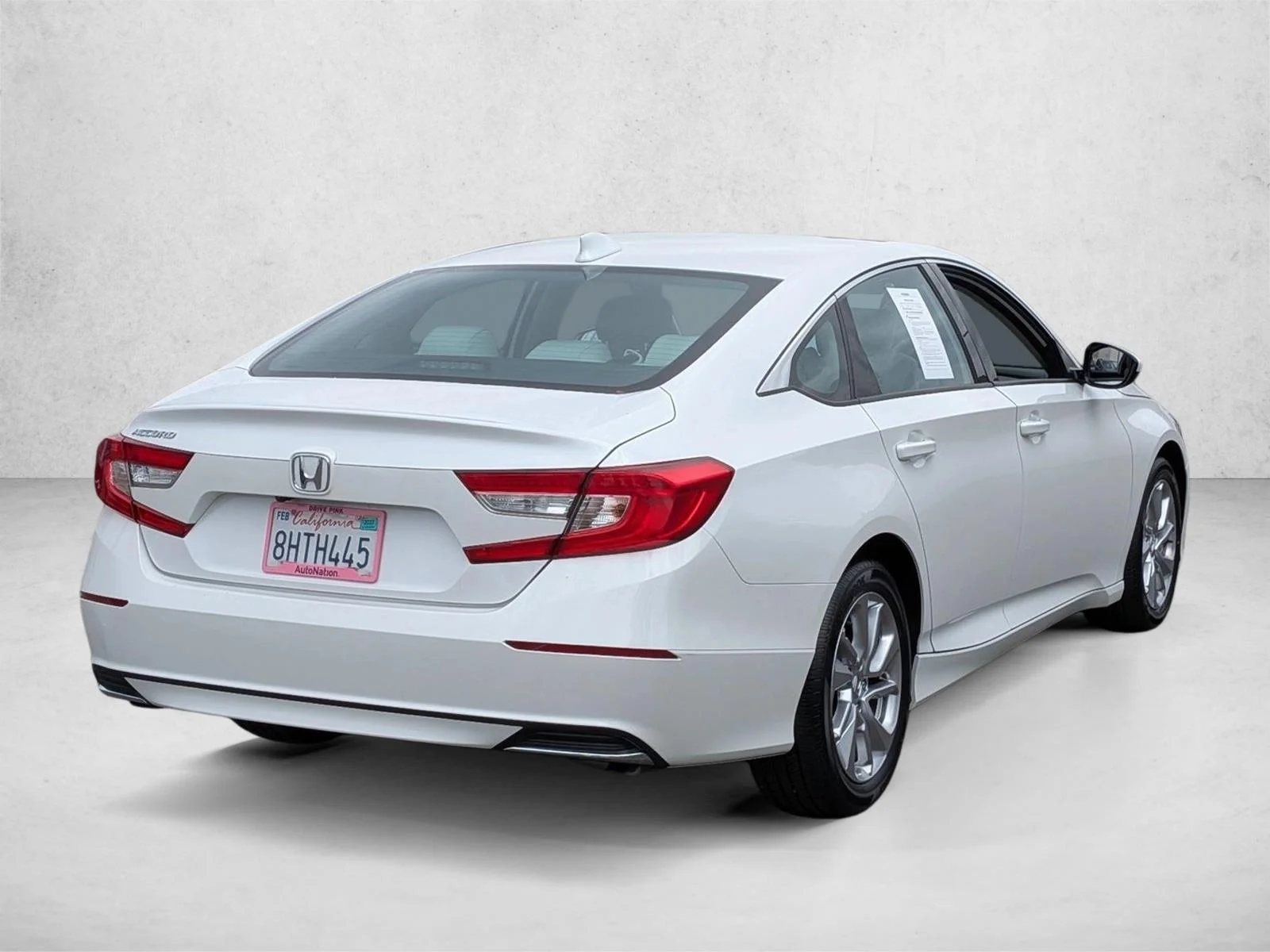 Used 2018 White Honda LX 1.5T image 5