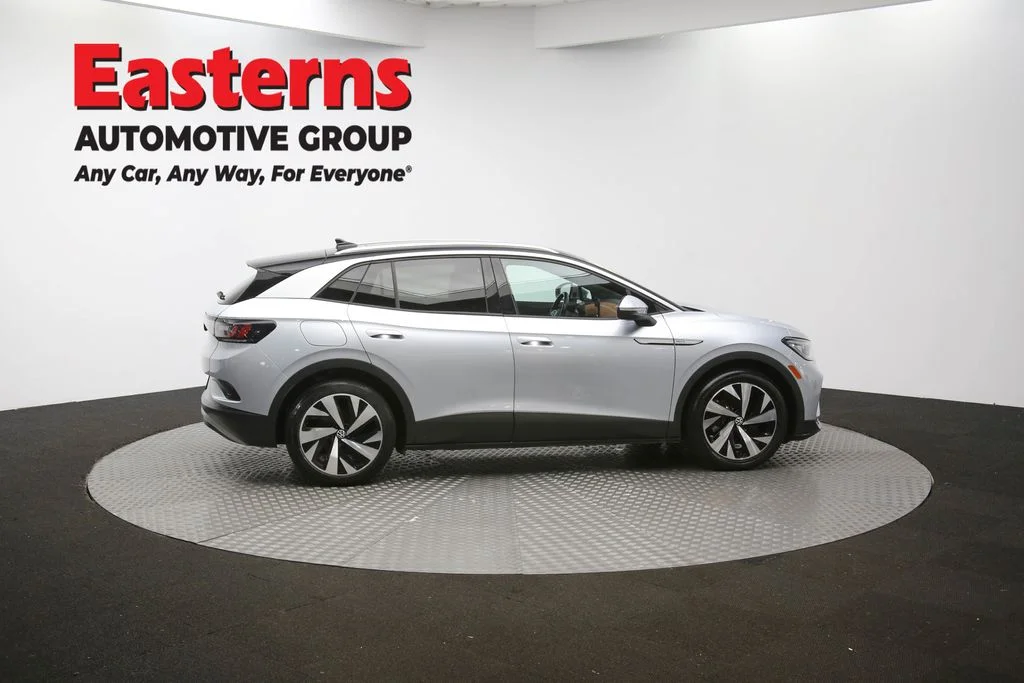 Used 2021 Silver Volkswagen Pro S image 42