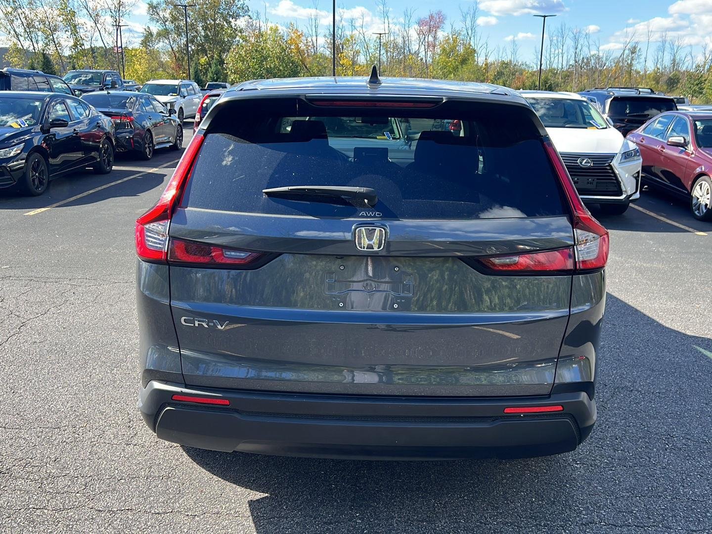 Used 2025 Meteorite Gray Metallic Honda LX image 3