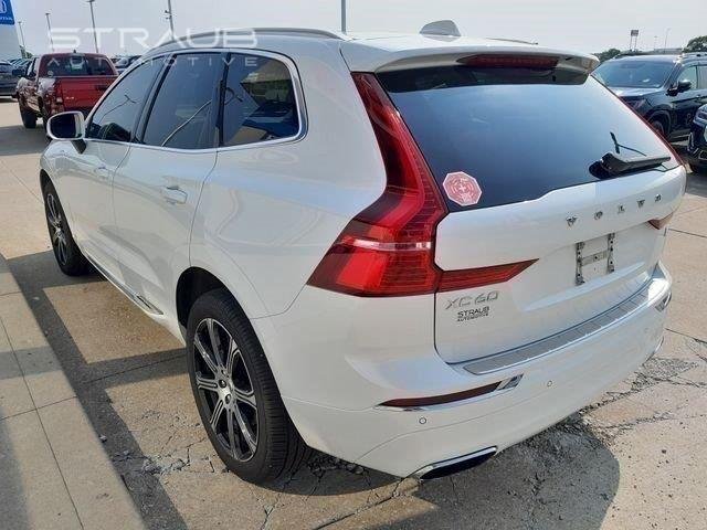 Used 2021 Crystal White Metallic Volvo Inscription image 7