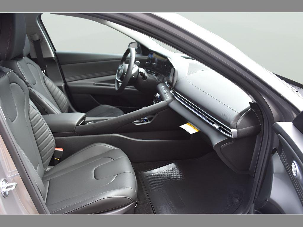 New 2026 Fluid Metal Hyundai Limited image 14