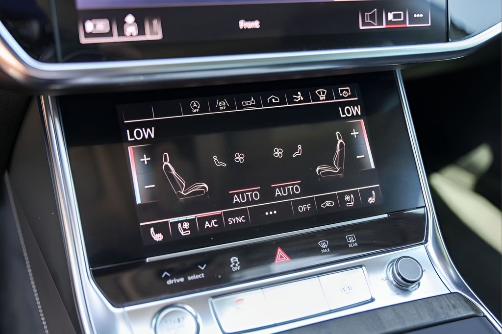 Used 2019 Black Audi 3.0T Prestige image 18