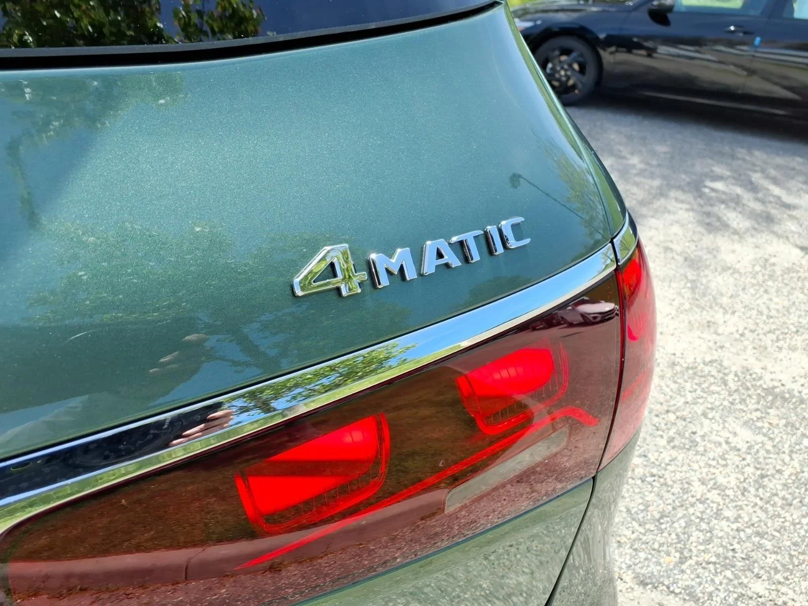 New 2026 MANUFAKTUR Ireland Mid Green Metallic Mercedes-Benz GLS 450 image 10