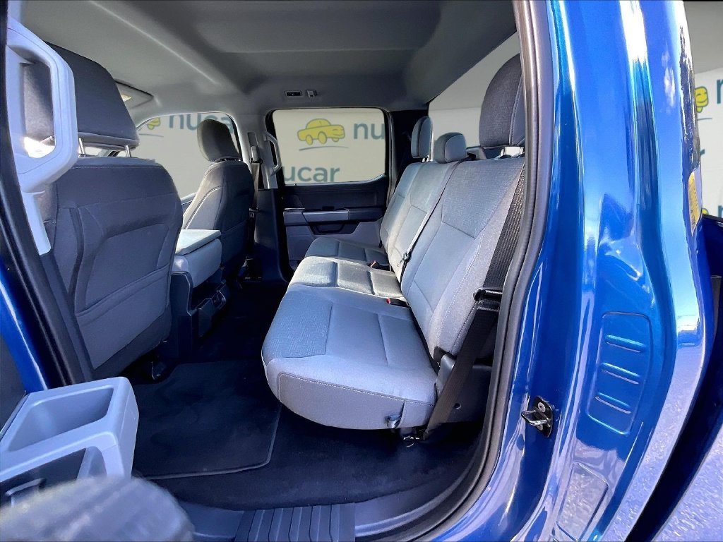Used 2025 Blue Metallic Ford XLT image 15