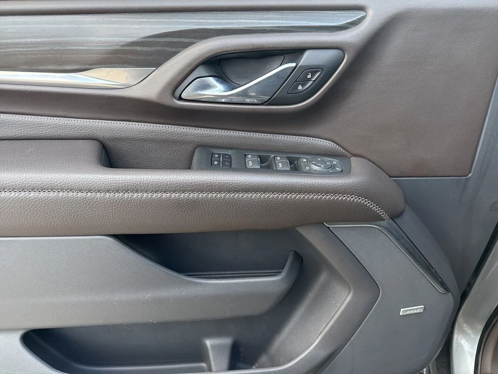 Used 2021 Gray GMC Denali image 7