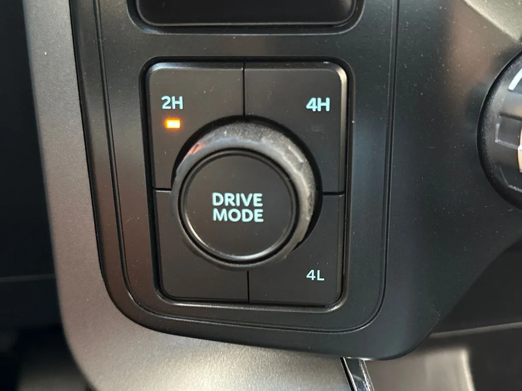 New 2025 White Ford XLT image 28