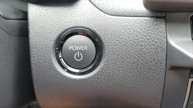 Certified Used 2026 PRECIOUS METAL Toyota  image 24