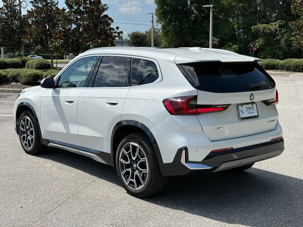 Used 2024 Mineral White Metallic BMW xDrive28i image 3