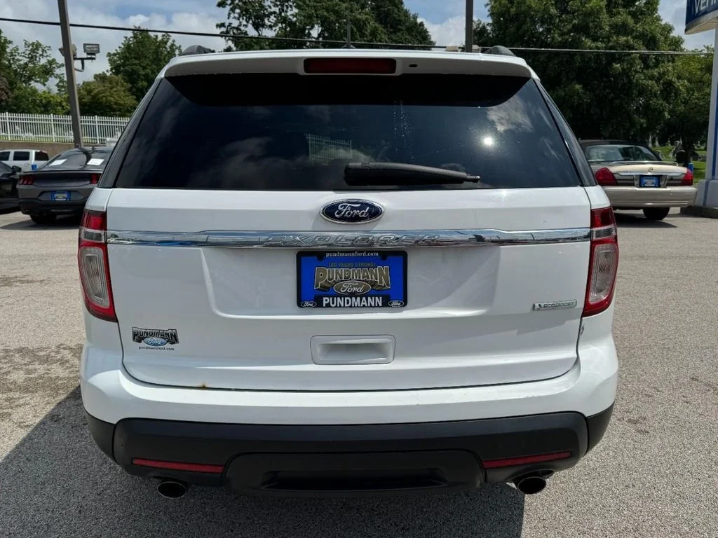 Used 2014 Oxford White Ford Base image 4