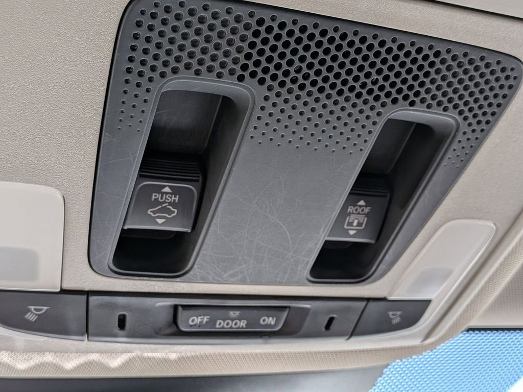 Used 2025 Gray Honda Touring image 23