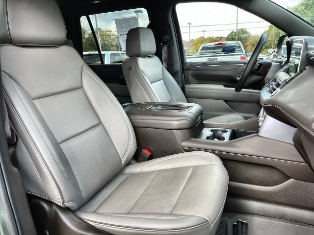 2024 GMC Yukon SLT - Photo 35