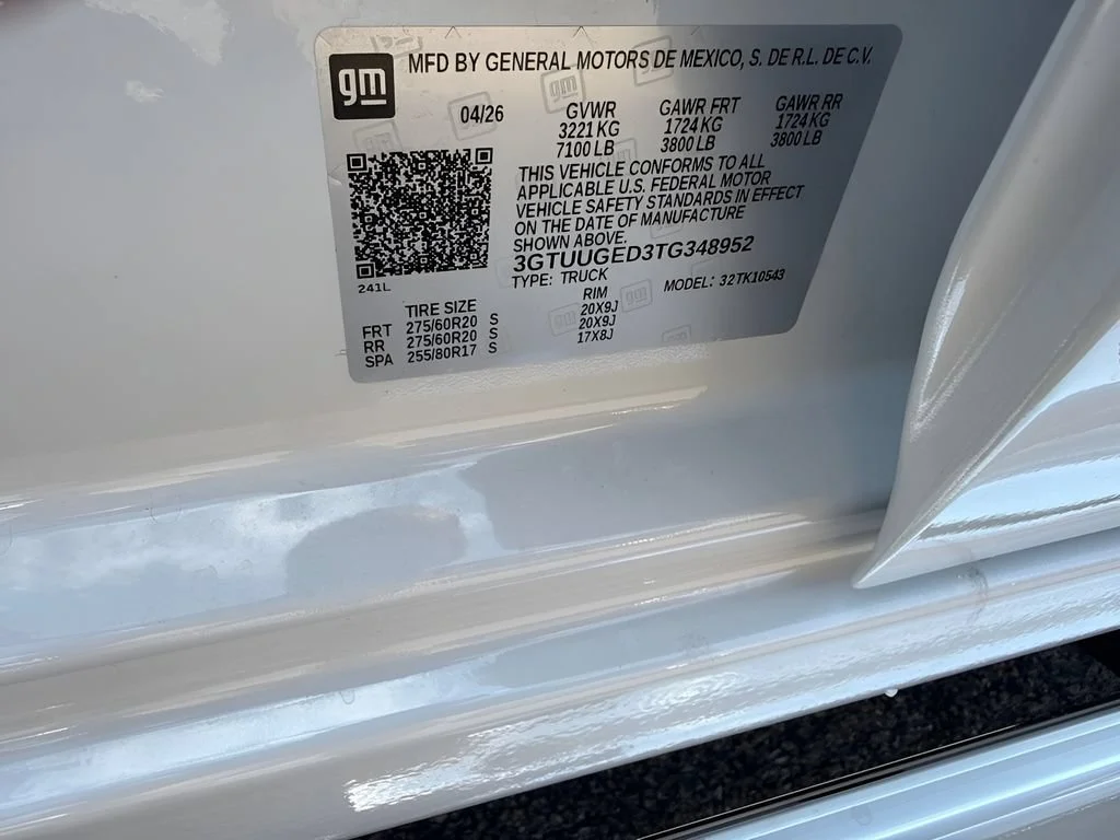 New 2026 Glacier White Tricoat GMC Denali image 40