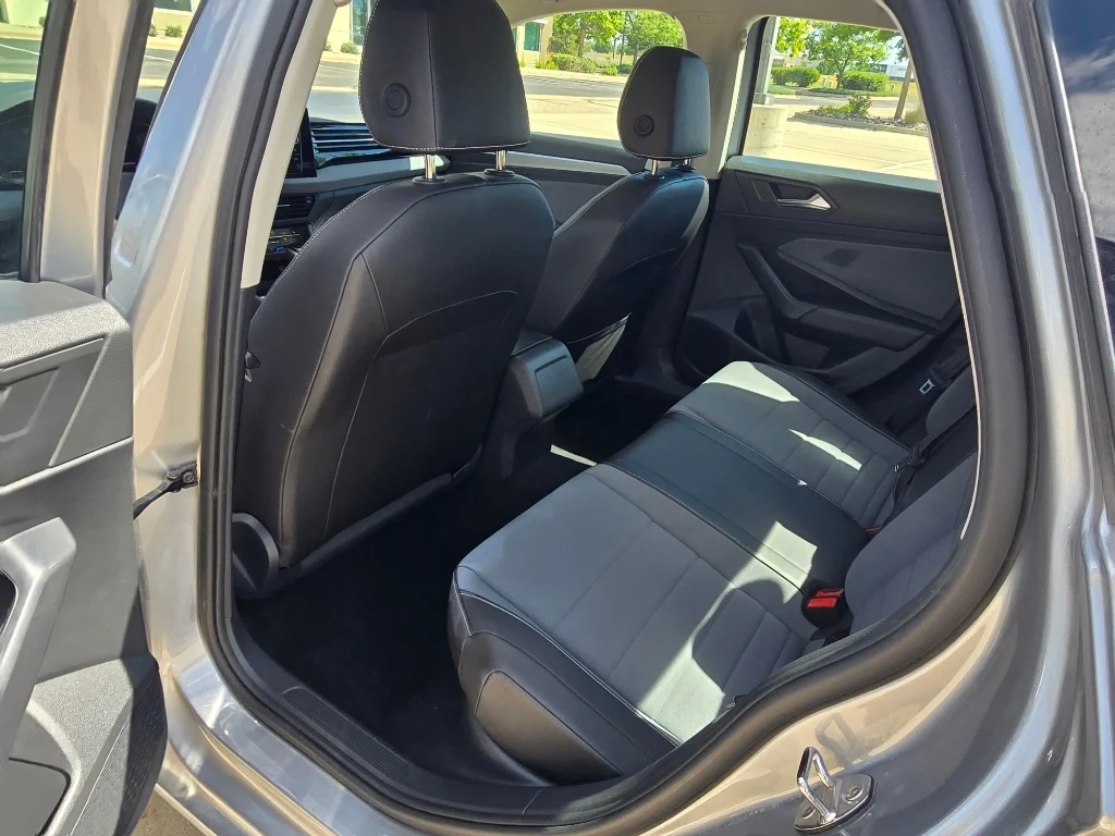 Used 2025 Gray Volkswagen SE image 16