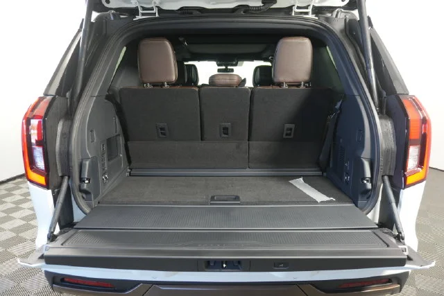 New 2027 Star White Metallic Tri-Coat Ford King Ranch® image 29