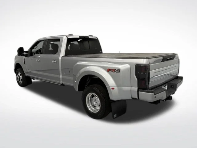 Used 2022 Silver Ford Platinum image 8
