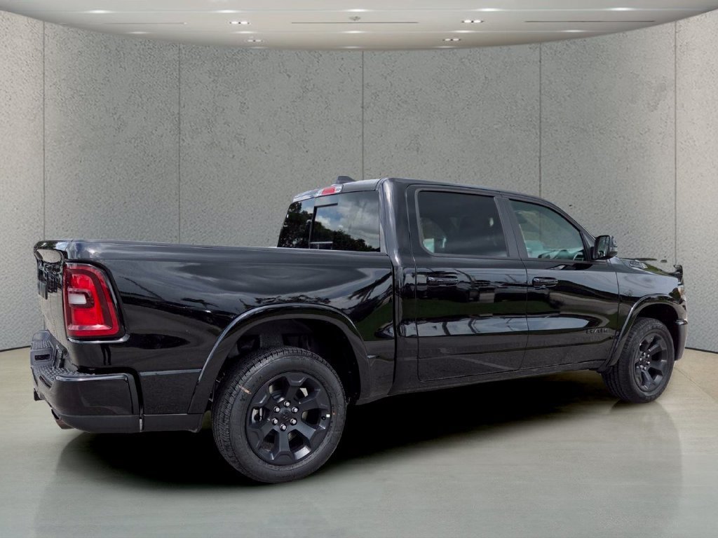 New 2027 Diamond Black Crystal Pearl-Coat Exterior Paint RAM Big Horn image 4