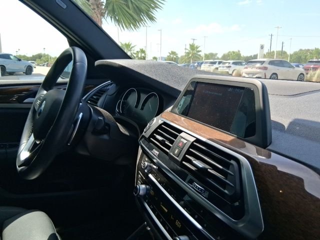 Used 2019 Black BMW sDrive30i image 11