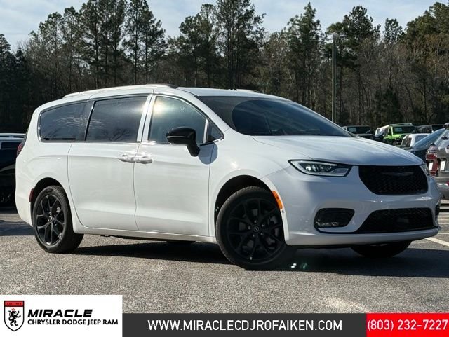 2026 Chrysler Pacifica