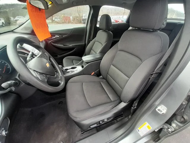 Used 2024 Gray Chevrolet LT image 40
