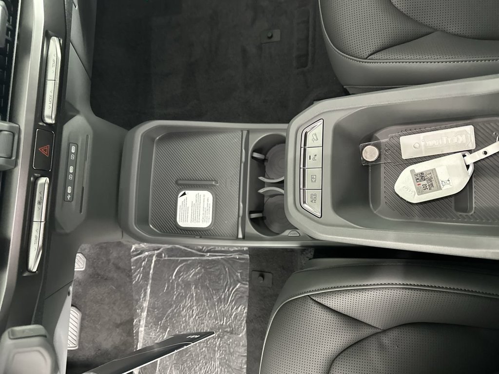 New 2027 Interstellar Gray Kia Land image 9