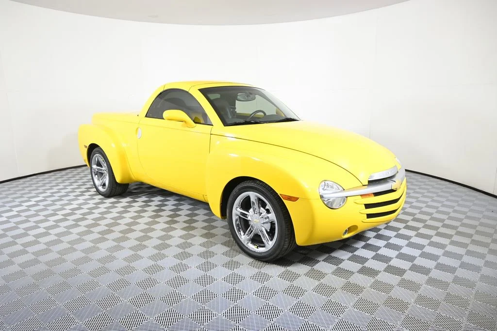 2005 Chevrolet SSR LS - Photo 10