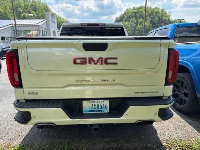 Used 2020 White GMC Denali image 3