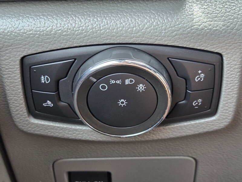 Used 2020 Oxford White FORD XLT 2WD SUPERCREW 5.5
