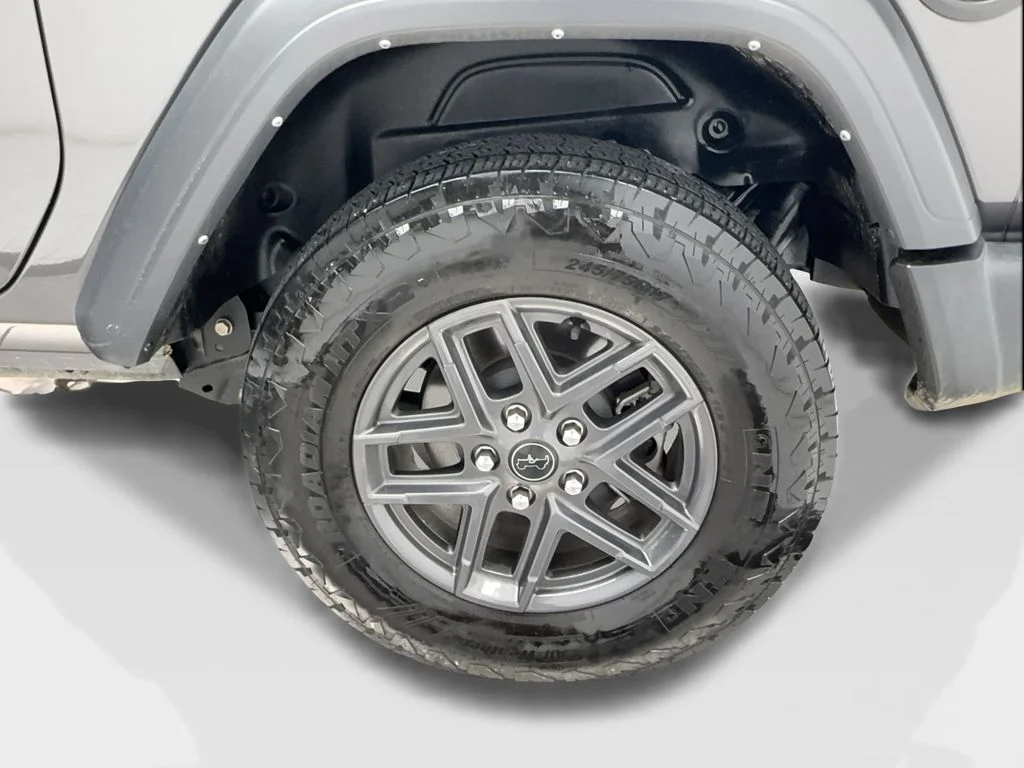 Used 2024 Gray Jeep Sport S image 6