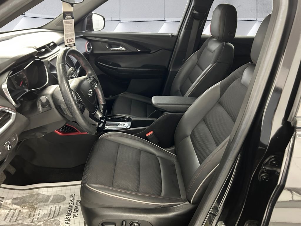 Used 2022 Black Chevrolet RS image 7