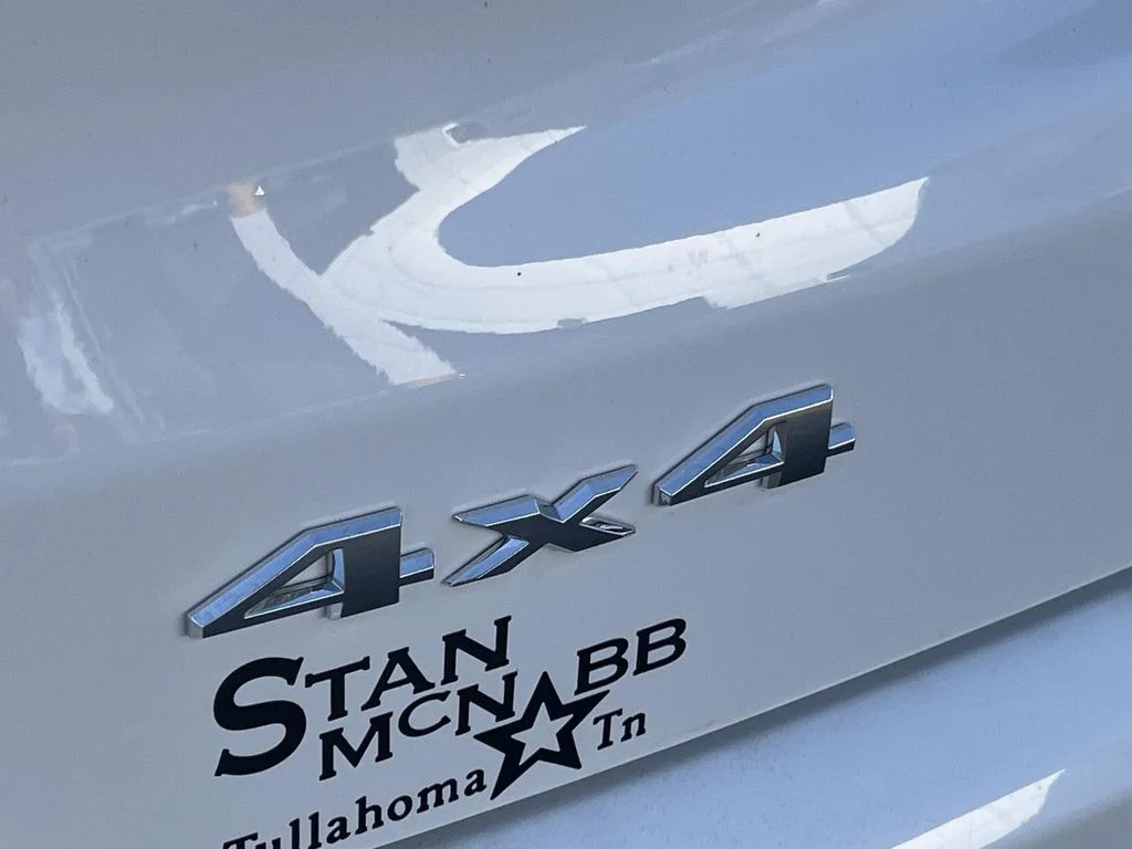 Used 2022 White Jeep Limited image 10