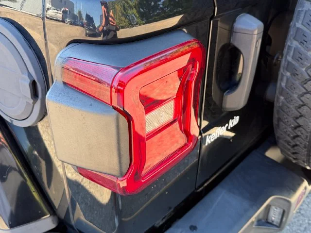 Used 2021 Black Clearcoat Jeep Unlimited Sport image 15