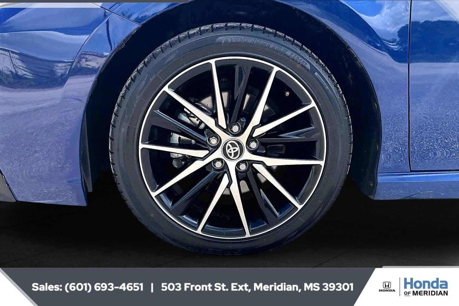 Used 2024 Reservoir Blue Toyota SE image 7