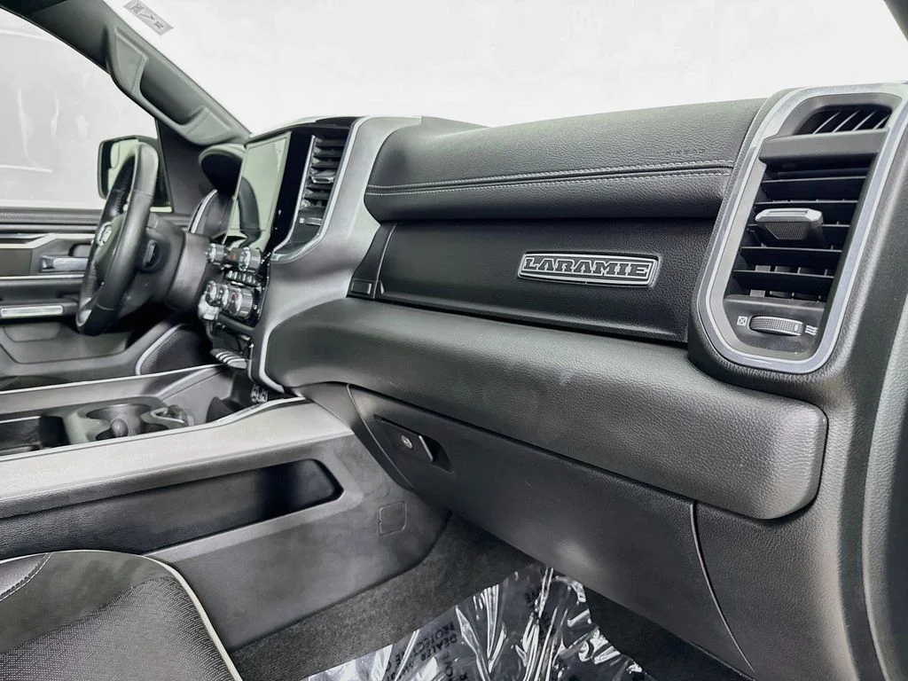 Used 2022 Silver Ram Laramie image 28