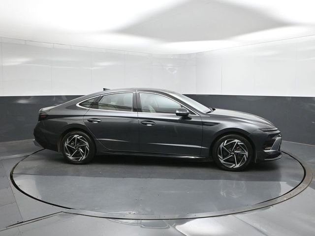 Used 2024 Gray Hyundai SEL image 15