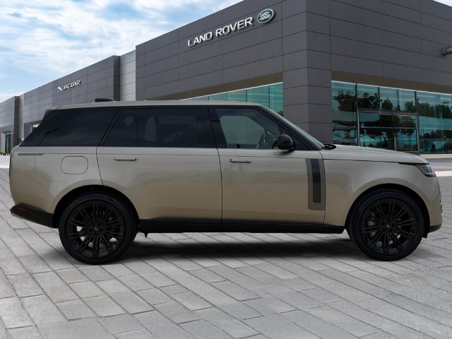 New 2027 Batumi Gold Land Rover SE image 6